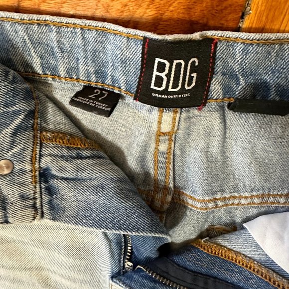 BDG Distressed Straight Leg Jeans with Holes - Picture 3 of 3